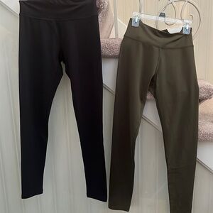 American Eagle Offline Black and Green Leggings